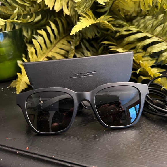 Bose Other - Bose Alto style sunglasses Bluetooth with audio, case and charger NWOT